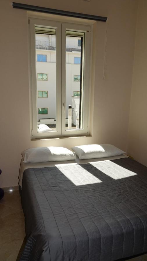 Cairoli Exclusive Rooms & Suite บรินดิซิ ภายนอก รูปภาพ