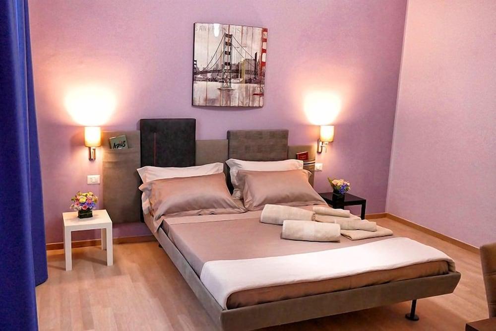 Cairoli Exclusive Rooms & Suite บรินดิซิ ภายนอก รูปภาพ