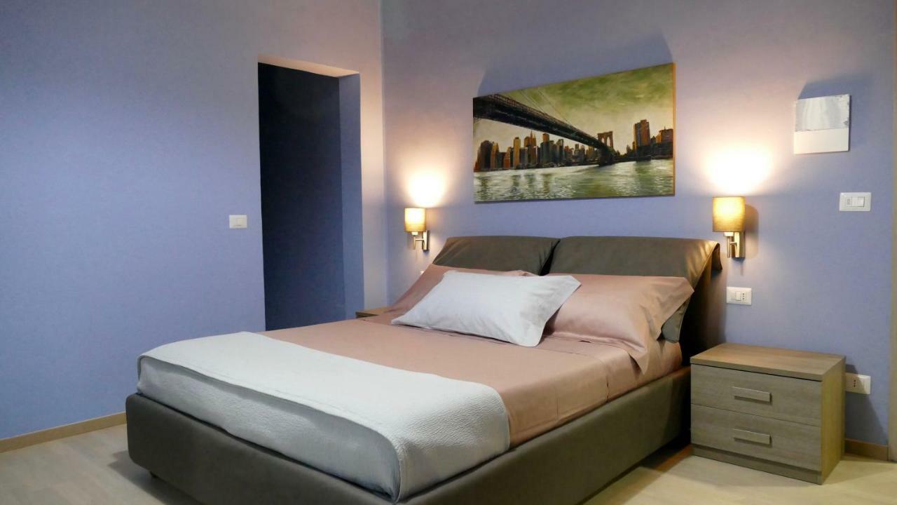 Cairoli Exclusive Rooms & Suite บรินดิซิ ภายนอก รูปภาพ