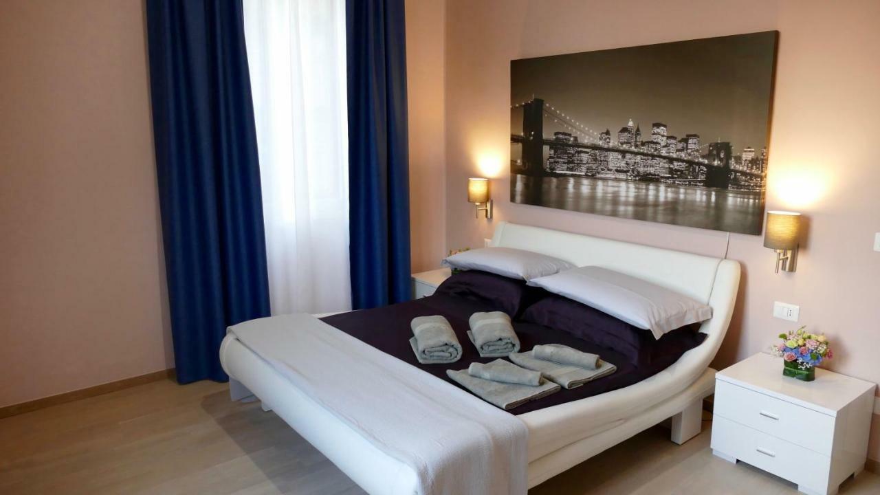 Cairoli Exclusive Rooms & Suite บรินดิซิ ภายนอก รูปภาพ