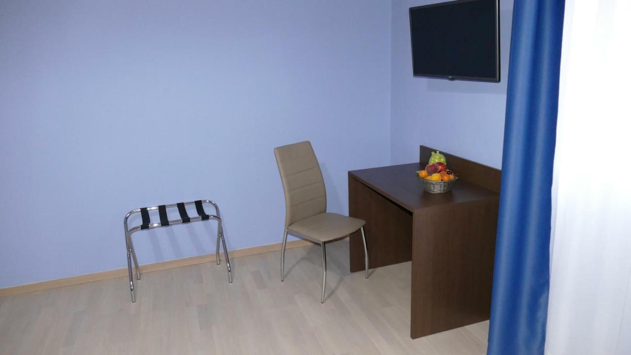 Cairoli Exclusive Rooms & Suite บรินดิซิ ภายนอก รูปภาพ